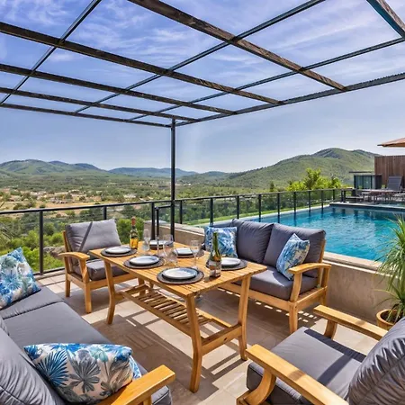 Aysena - Doganin Kalbine Kuecuek Bir Kacamak Villa Kaş