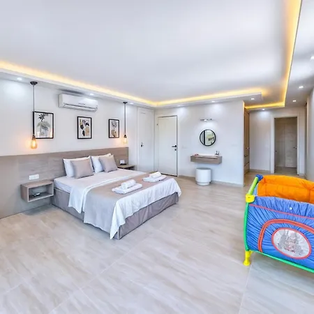 Aysena - Doganin Kalbine Kuecuek Bir Kacamak