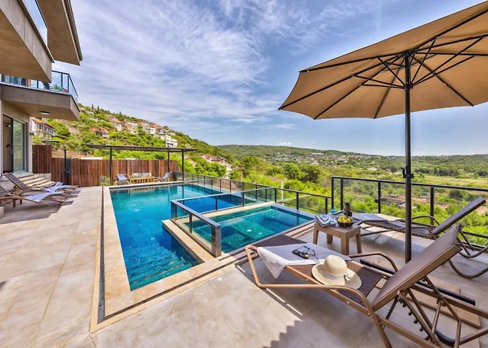 Aysena - Doganin Kalbine Kuecuek Bir Kacamak *