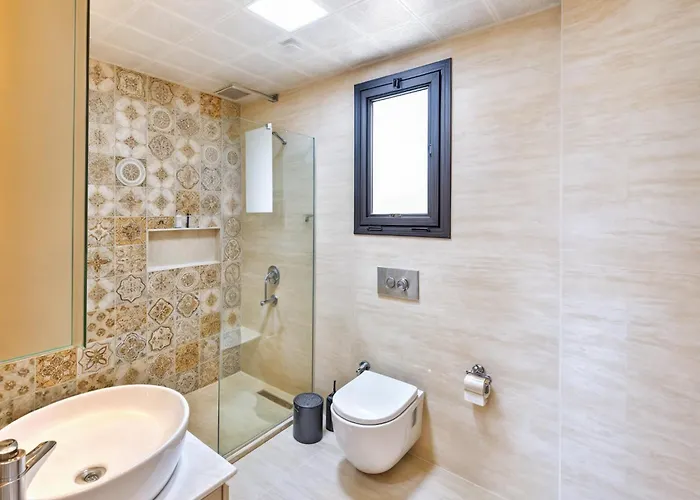 Aysena - Doganin Kalbine Kuecuek Bir Kacamak